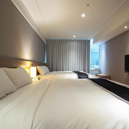 Stay Inn Taipei Bagian luar foto