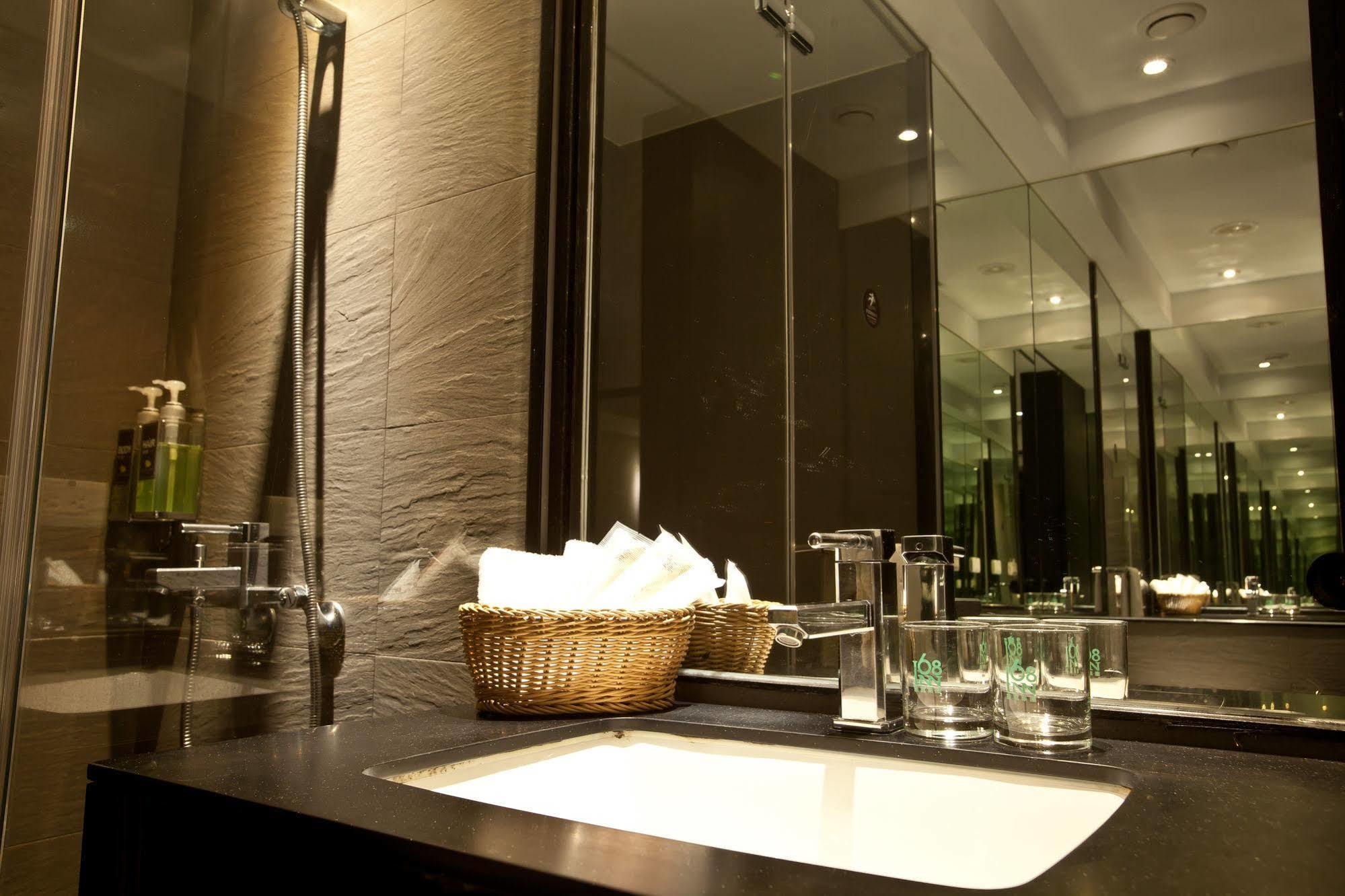 Stay Inn Taipei Bagian luar foto